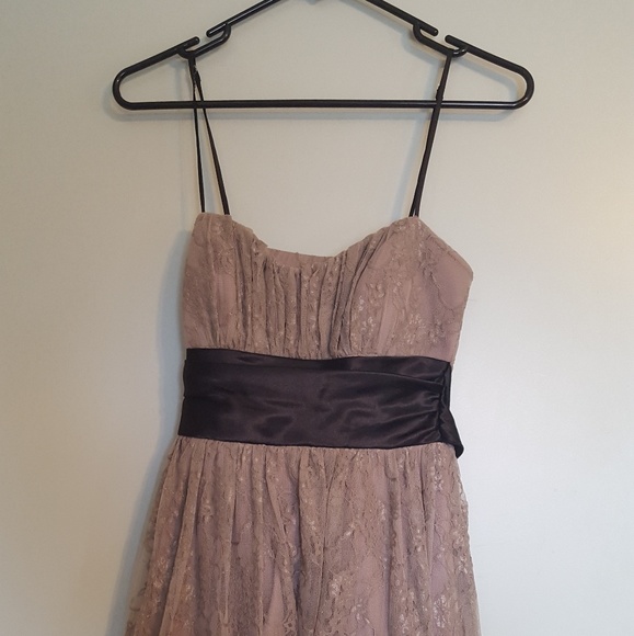 Dress - Picture 3 of 4